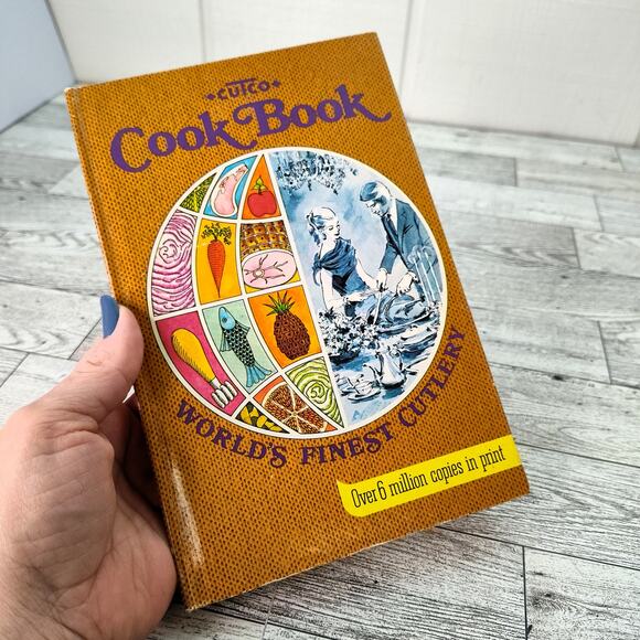 Cutco Cook Book Worlds Finest Cutlery 1972‎ Hardcover Vtg Cookbook - Picture 1 of 16